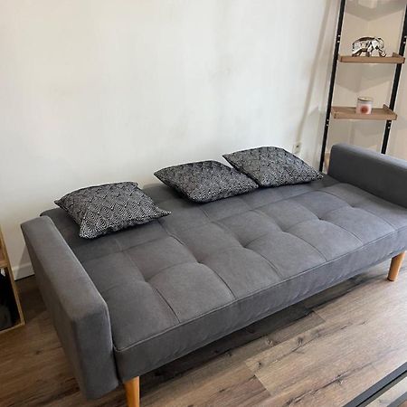 Appartement 2 Pieces Ligne 1 蒙特勒伊 外观 照片